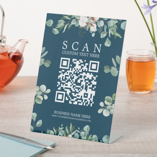 Blauer QR-Code-Scan-Tabelle oben Schild am oberen (In Situ)