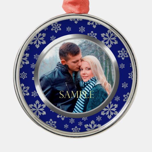 Blauer Rahmen Silver Snowflake Template Silbernes Ornament (Vorne)