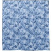 Blauer Reptil Camouflage Duschvorhang (Vorderseite)