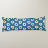 Blauer reversibler Individuelle Name Donut Kissen (Rückseite)