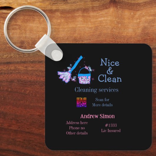 Blauer rosa Glitzer sauberer Mopp Name q r b Schlüsselanhänger (Vorderseite)