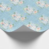 Blauer Rosa Monogramm Shabby Chic Geschenkpapier (Ecke)