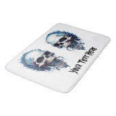 Blauer Schädel mit Maden und Steampunkdetails Badematte (Schrägansicht)