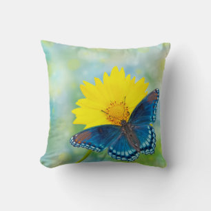 Blauer Schmetterling in Gelb Kissen
