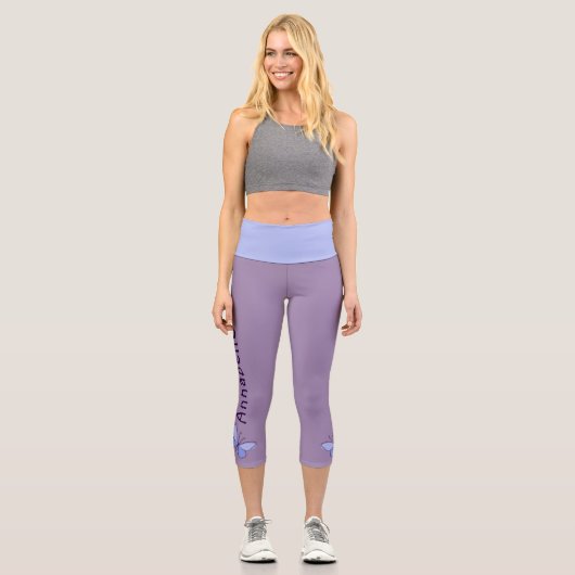 Blauer Schmetterling - Name - Violet Periwinkle Capri Leggings (Vorderseite)