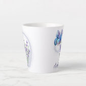 Blauer Schmetterling und Lavendel Personalisiert Milchtasse (Vorderseite)