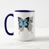 Blauer Schmetterlingsschattenmonogramm Tasse (Links)
