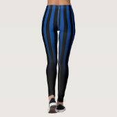 Blauer schwarzer Streifen in schwarzen Leggings (Rückseite)