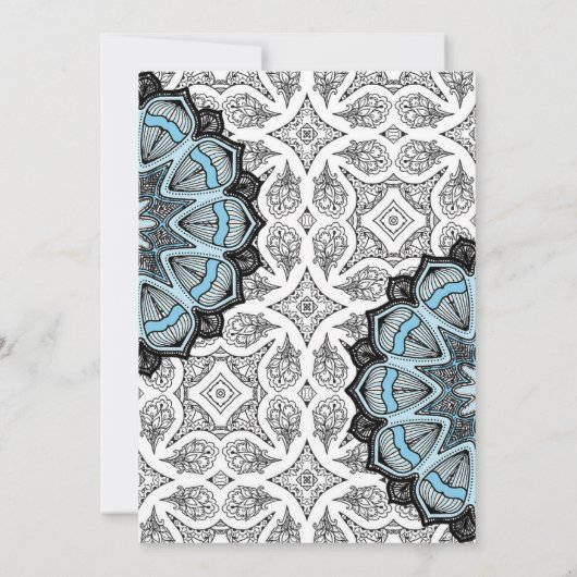 Blauer, schwarzer und weißer Mandala Hochzeitsempf Einladung (Rückseite)