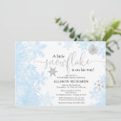 Blauer Silberschneefloff Virtuelle Kinderdusche Einladung (Stehend Vorderseite)