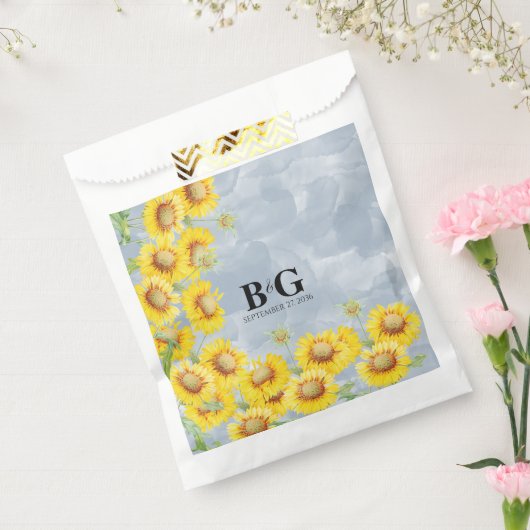 Blauer Sonnenblumen Monogramm Hochzeit Geschenktütchen (Versiegelt)