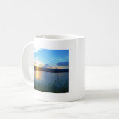 Blauer Sonnenuntergang am See Kaffeetasse (Vorderseite Links)