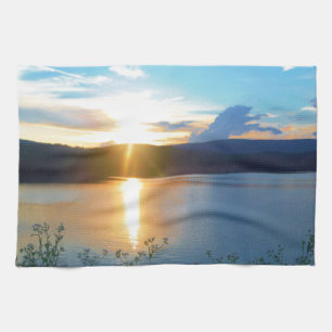 Blauer Sonnenuntergang am See Küchentuch