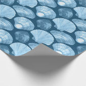 Blauer Strand Muschel Muster Geschenkpapier (Ecke)