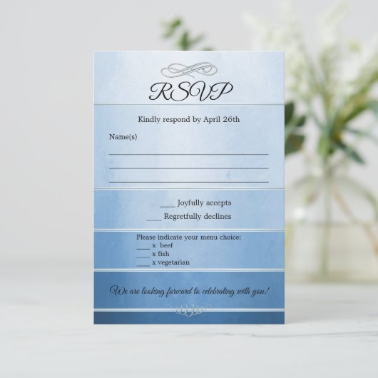 Blauer Streifen Tone auf Tone Wedding RSVP Karte (Stehend Vorderseite)