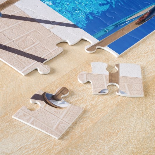 Blauer Swimmingpool mit Schritten in Meer Puzzle (Seite)