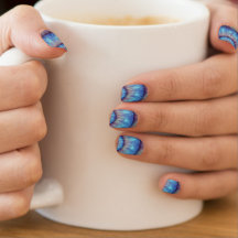 Blauer Swirl Nail-Design