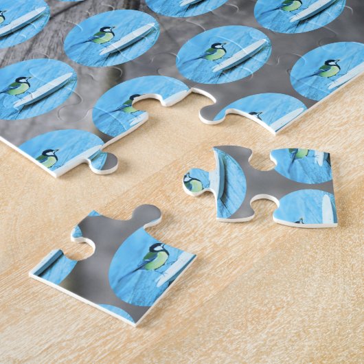 Blauer Tit Bird Fütternd von einer Kuchenplatte Sc Puzzle (Seite)