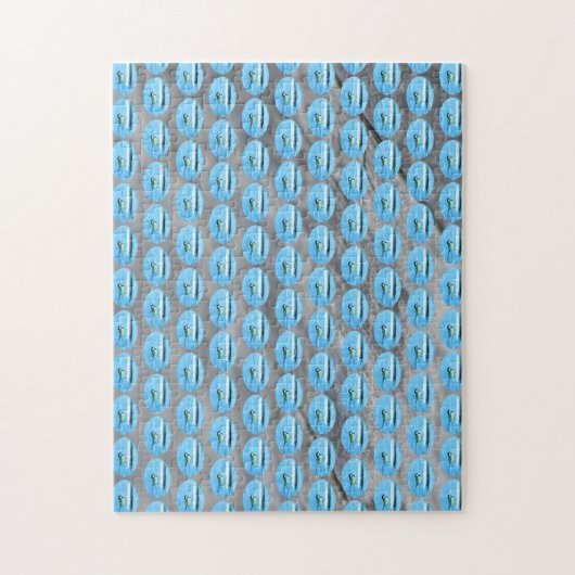 Blauer Tit Bird Fütternd von einer Kuchenplatte Sc Puzzle (Vertikal)