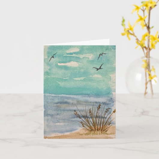 Blauer türkisfarbener Sandstrand - Vögel in Wolken Karte (Gelbe Blume)