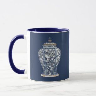 Blauer u. weißer Porzellan-Vase durch Tasse
