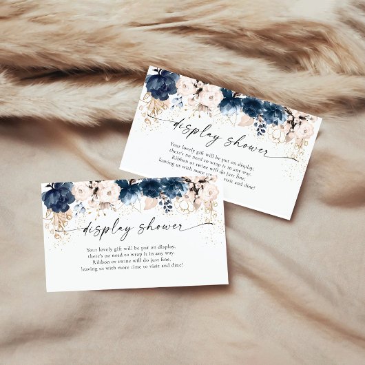 Blauer und Dusty-Rose-Anzeigedusche Begleitkarte