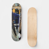 Blauer und gelber Zug Skateboard (Vorderseite)