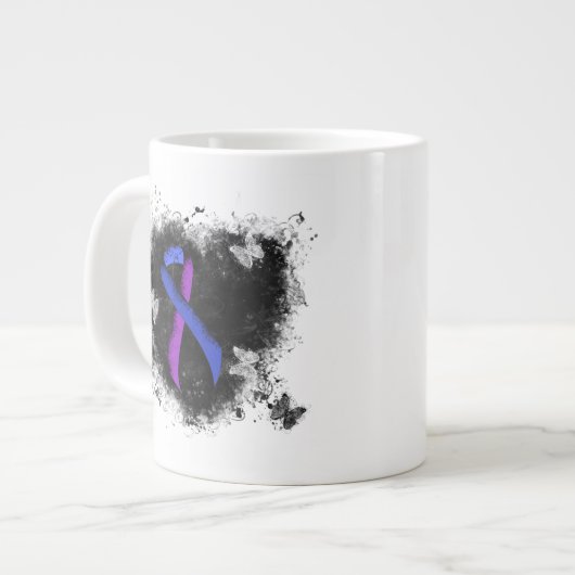 Blauer und Lila Ribbon Grunge Herz Jumbo-Tasse (Vorderseite Links)