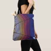 Blauer und mehrfarbiger Schirm Tasche (Von Nahem)