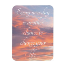 Blauer und orangefarbener Sonnenaufgang mit inspir