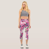 Blauer und roter Blumenverbundstoff Abstrakt Capri Leggings (Vorderseite)