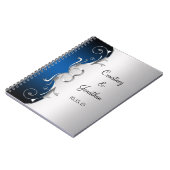 Blauer und verzierter silberner Wirbel, der Notizblock (Linke Seite)