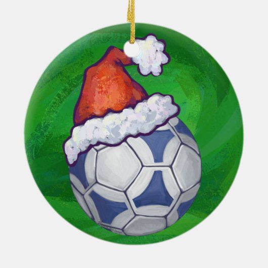 Blauer und weißer festlicher Fußball auf Grün Keramik Ornament (Hinten)