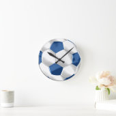 Blauer und weißer Fußball Runde Wanduhr (Zuhause)