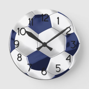 Blauer und weißer Fußballball Runde Wanduhr
