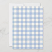 Blauer und weißer Gingham Baby Dusche Einladung (Rückseite)