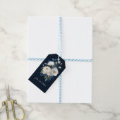 Blauer und weißer Painterly Floral Wedding Vielen Geschenkanhänger (Mit Garn)