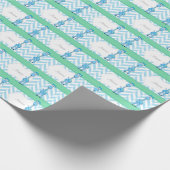 Blauer und weißer Polka-Dot mit blauer Giraffe Geschenkpapier (Ecke)