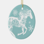 Blauer und weißer Schneeflocken Weihnachtspferd Keramik Ornament (Rechts)