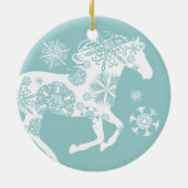 Blauer und weißer Schneeflocken Weihnachtspferd Keramik Ornament (Hinten)