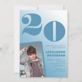 Blauer Verlauf 20. Geburtstag Einladungen Ihm Foto (Vorderseite)