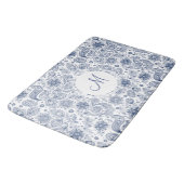 Blauer Vintager Blumenmuster Monogramm Bath Mat Badematte (Schrägansicht)