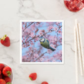 Blauer Vogel in rosafarbenen, japanischen Kirschbl Serviette (Beispiel)
