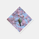 Blauer Vogel in rosafarbenen, japanischen Kirschbl Serviette (Ecke)