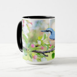 Blauer Vogel und Blüten von Apple Tasse