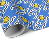 Blauer Wasserball trägt WeihnachtsPackpapier zur Geschenkpapier (Rolleneckpunkt)