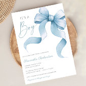 Blauer Wasserfarbenbogen Es ist eine Baby-Dusche Einladung