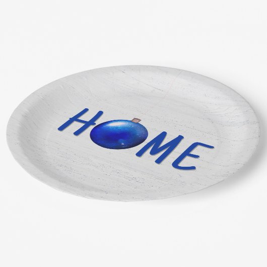 Blauer Weihnachtsschmuck mit Zuhause Text Pappteller (Schrägansicht)