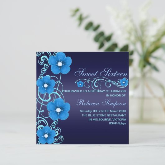 Blauer/weißer Geburtstag des Einladung (Stehend Vorderseite)