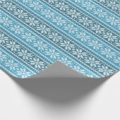 Blauer Weißer Schneeflocken Strick Sweater Pattern Geschenkpapier (Ecke)